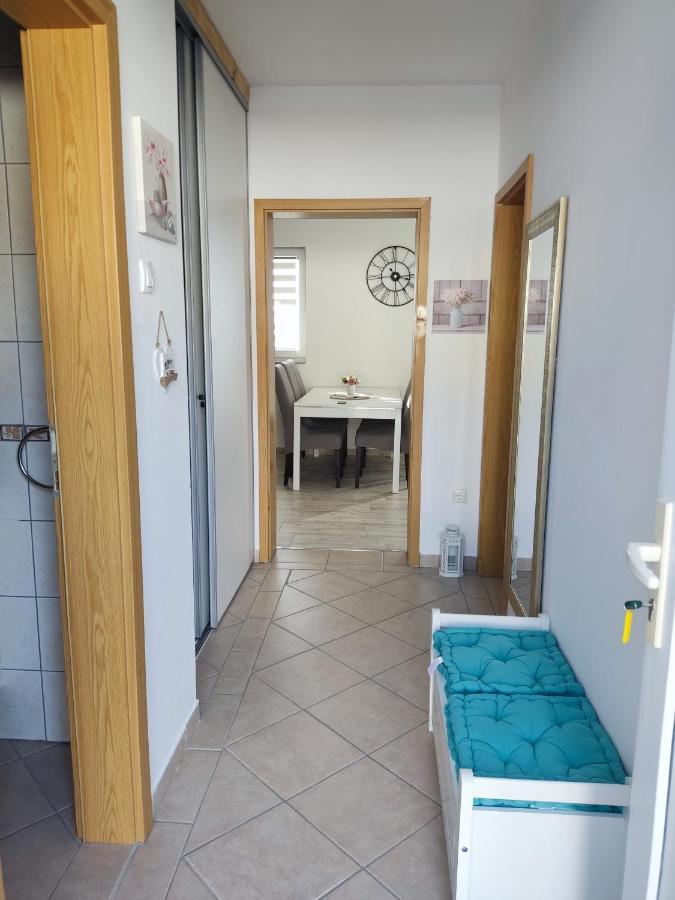 Apartmani Ima Rovanjska Esterno foto