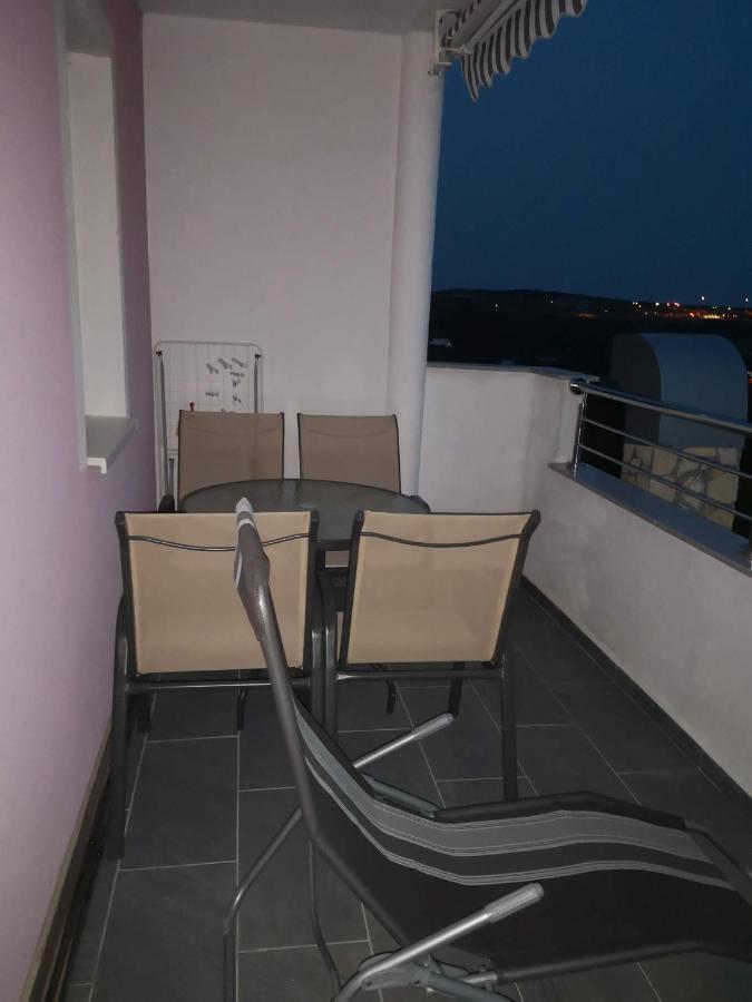Apartmani Ima Rovanjska Esterno foto